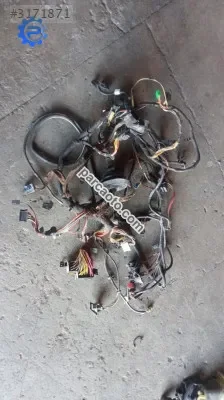 Renault Clio 2 faz 2 torpido iç tesisat klimasız airbegsiz çıkma