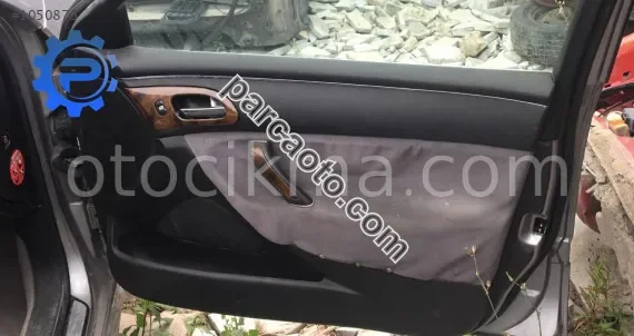 peugeot 607 sökme sağ ön kapı döşemesi