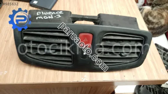 renault fluence 3 çıkma havalandırma difüzör dörtlü flaşör