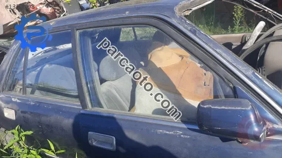 toyota cressida çıkma sağ cam