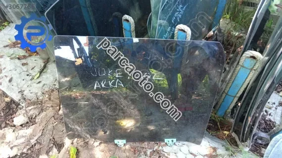 Nissan Juke sol arka kapı camı yedek parça