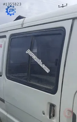 Kia besta hi çıkma sağ kapı camı.