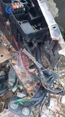 peugeot partner 1.4 benzinli çıkma motor içi tesisatı