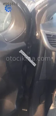 2009 model peugeot 207 1.4 benzinli çıkma kapı menteşesi