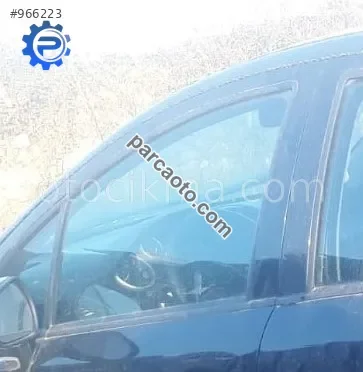 2009 model peugeot 207 1.4 benzinli çıkma sol ön kapı camı
