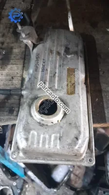 Hyundai Excel,mitsubishi lancer 1.5 külbütör kapak çıkma