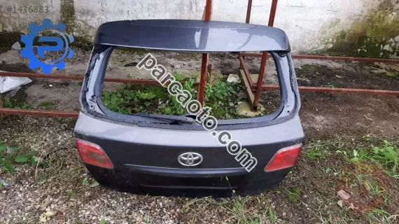 2010 model toyota avensis çıkma bagaj kapağı