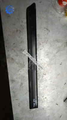 Mazda 323 Sağ Arka Kapı Çıtası çıkma