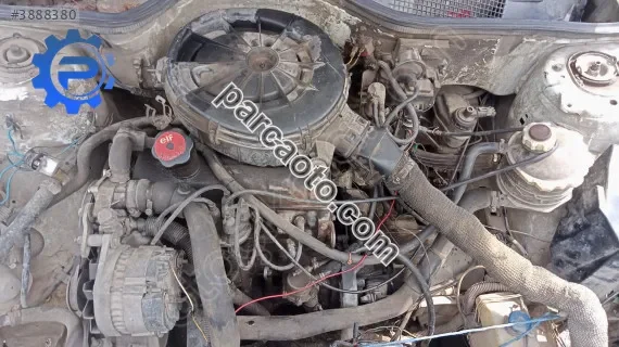 Renault 19   1.6 karbüratörlü motor yedek parça