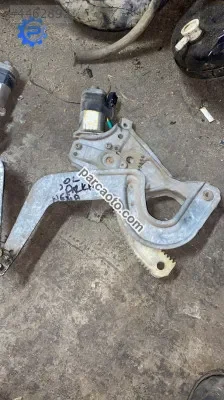 Daewoo nexia  sol arka cam kirikosu