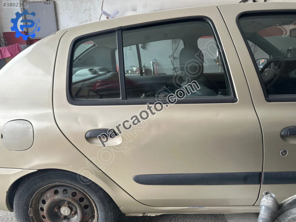 Renault clio 2 symbol 1999-2009 Sağ arka kapı hatasız Renault clio 2 symbol 1999-2009 Sağ arka kapı hatasız