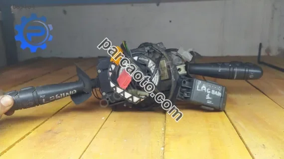 renault laguna 1 çıkma sinyal silecek kolu