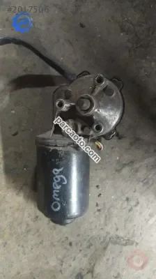 Opel OMEGA on silecek motoru çıkma