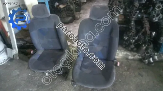 Clio ön koltuk yedek parça