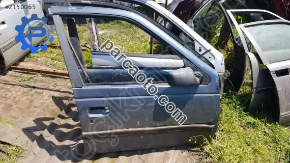 Peugeot 405 sağ ön kapı çıkma