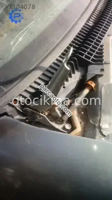 Toyota corona kaput menteşe