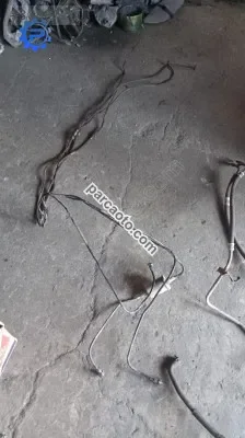 Megane 1 benzin boruları depodan geliş yedek parça