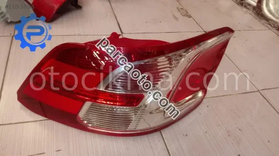 peugeot 301 çıkma sağ stop lambası