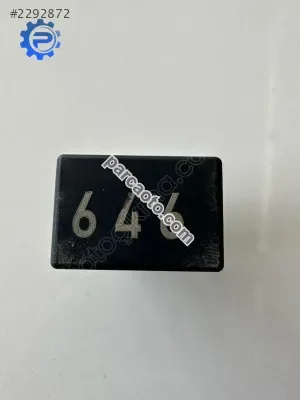 Çıkma Mikro Röle VW 4H0951253C (646)