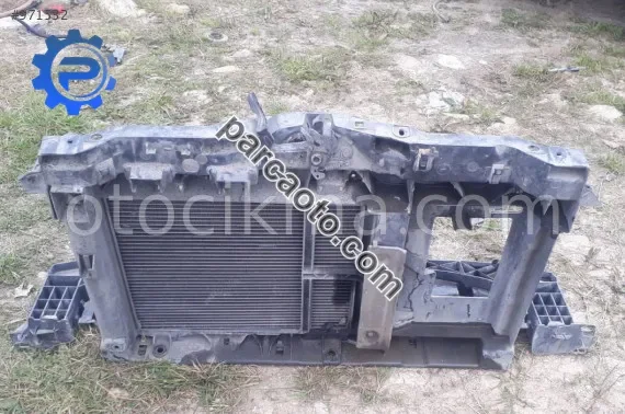 2009 model peugeot 207 1.4 çıkma ön panel klima radyatörü