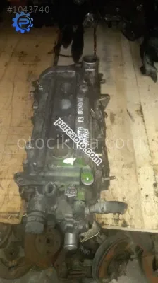 toyota yaris 1.3 benzinli çıkma silindir kapağı
