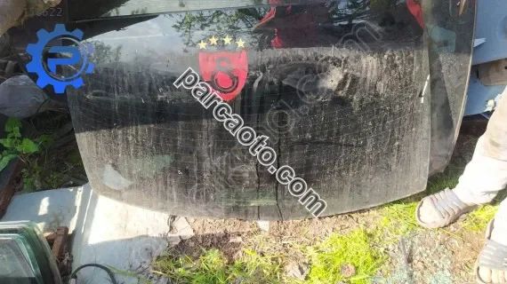 Megane 1 arka cam çıkma
