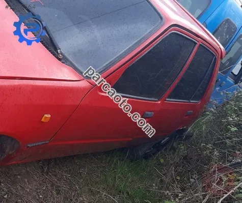 peugeot 205 1.4 benzinli çıkma sol takım dolu kapı