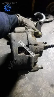 Renault 21 R21 sağ ön kaliper çıkma