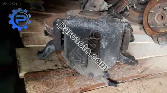 volvo 850 çıkma sağ ön kaliper