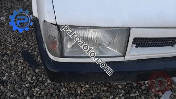 1992 model tofaş kartal çıkma sağ far