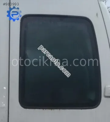 2002 model fiat scudo 1.9 dizel çıkma sağ bagaj camı