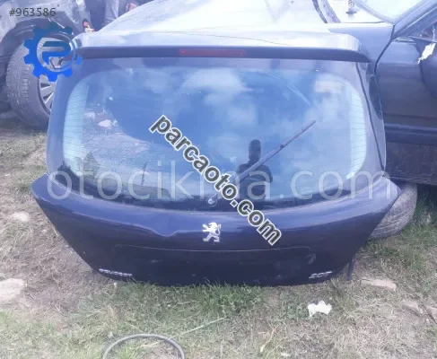 peugeot 207 1.4 benzinli çıkma dolu bagaj kapağı