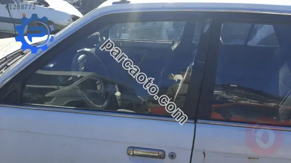 mazda 323 sedan çıkma sol ön kapı camı