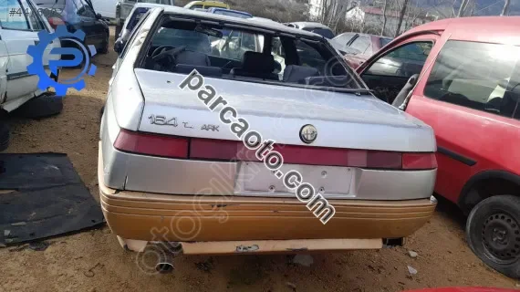 Alfa 164 bagaj kapak arka tampon