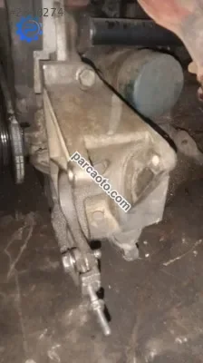 Renault 19 direksiyon pompa ayağı braket yedek parça
