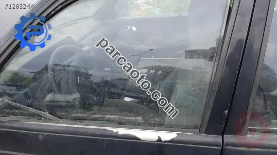 mazda 929 çıkma sol ön kapı camı
