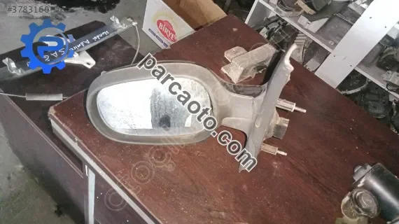 Renault Scenic 1 Elektrikli Sol Ayna Yedek Parçası