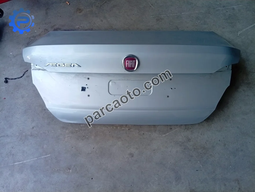 Fiat Egea arka bagaj kapağı