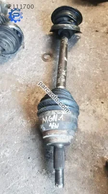 Renault megane 1 sol aks çıkma