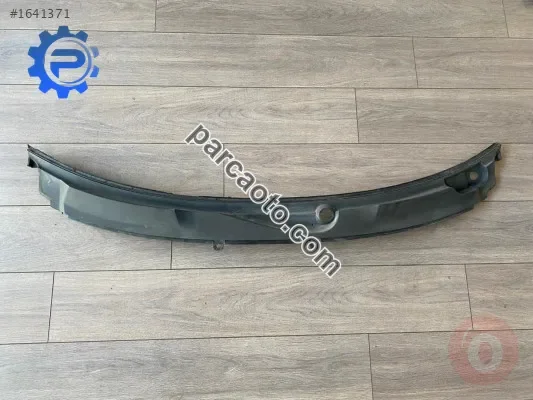 Çıkma  Ön Cam Izgarası Audi A6 2005-2011 4F1819403