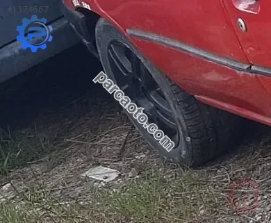 peugeot 205 1.4 benzinli çıkma sağ arka jant lastik