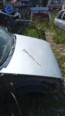 Renault 5 motor kaputu yedek parça
