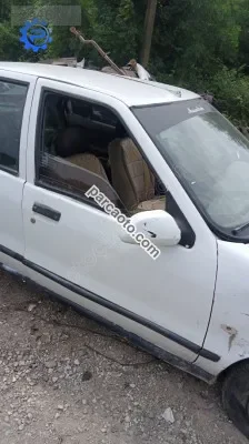 Renault 19 sağ ön kapı beyaz yedek parça