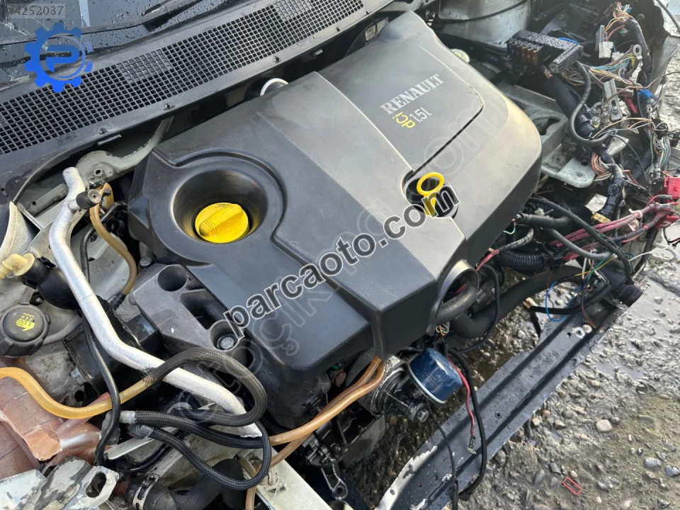 Renault megane ıı 2 komple çıkma 1.5 dci motor arkadan marşlı Renault megane ıı 2 komple çıkma 1.5 dci motor arkadan marşlı