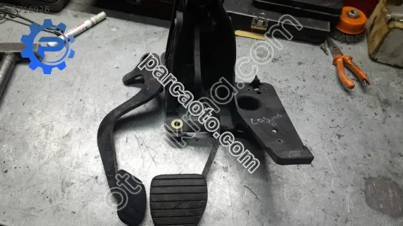 Laguna 2 pedal takımı manuel yedek parça