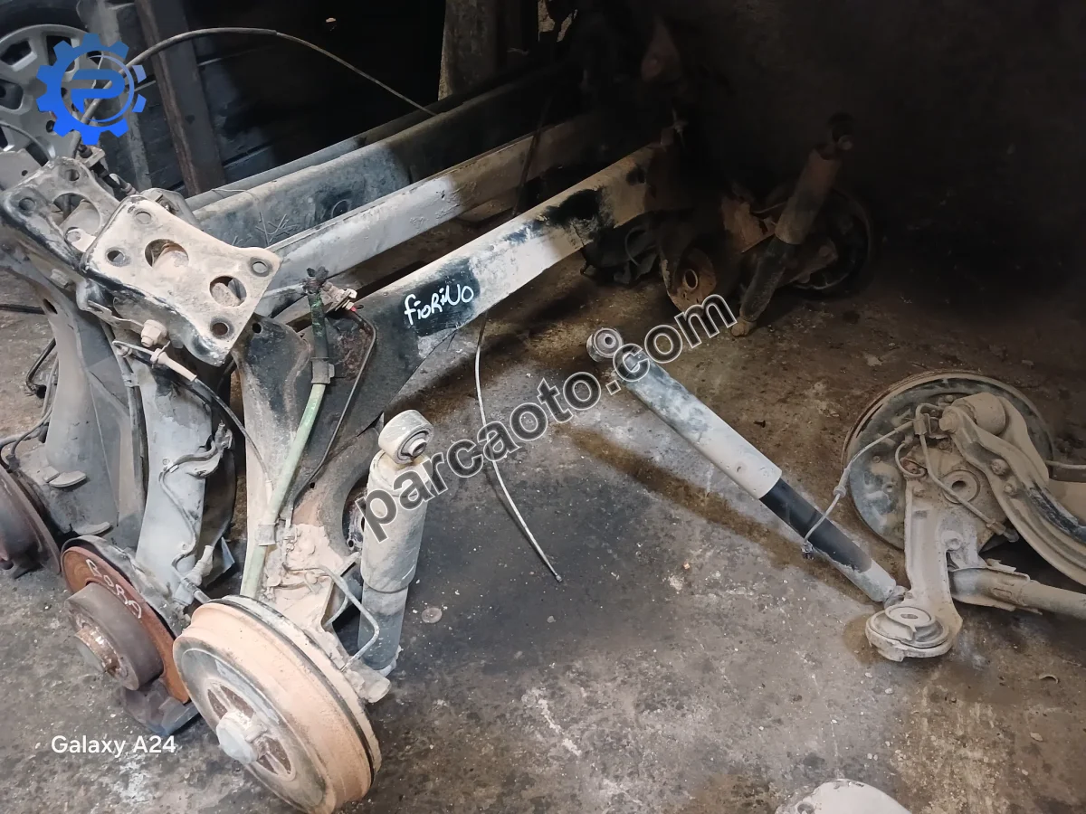 Fiat fiorino arka dingil çıkma