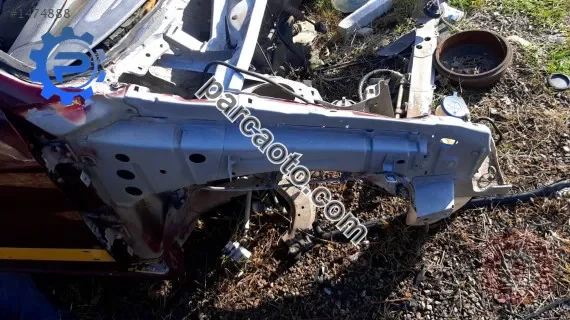 1998-2003 peugeot partner kesme sağ ön podye