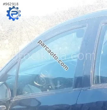 2009 peugeot 207 1.4 benzinli çıkma sol ön kapı camı