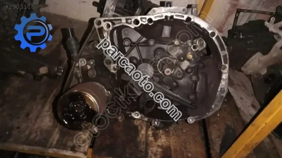 Renault Megane 1     1.6 8v manuel şanzıman yedek parça