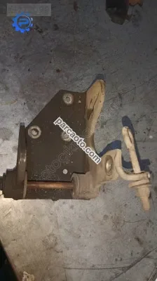 Renault 19  direksiyon pompa ayağı